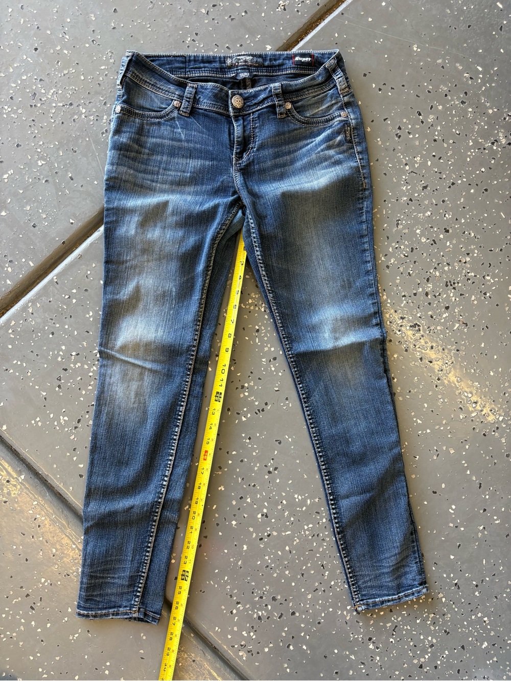 Silver Jeans Women’s  sz 28 x31 Suki Model